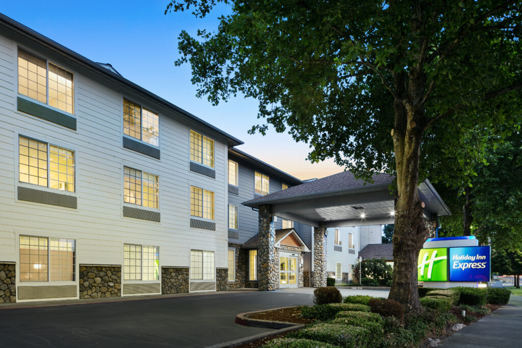 Holiday Inn Express on the River